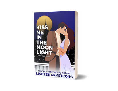 Kiss Me in the Moonlight E-Book